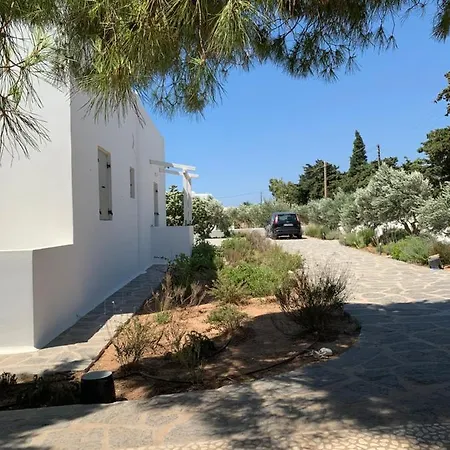 Chrisantakis Appartments アパート