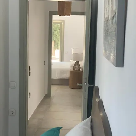 アパート Chrisantakis Appartments ドリオス