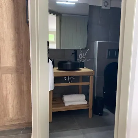 Chrisantakis Appartments *