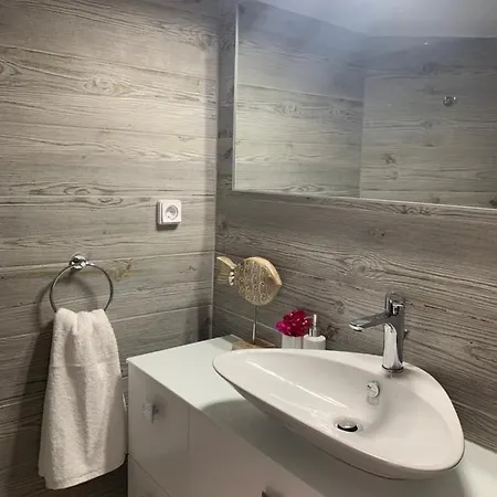 アパート Chrisantakis Appartments ドリオス